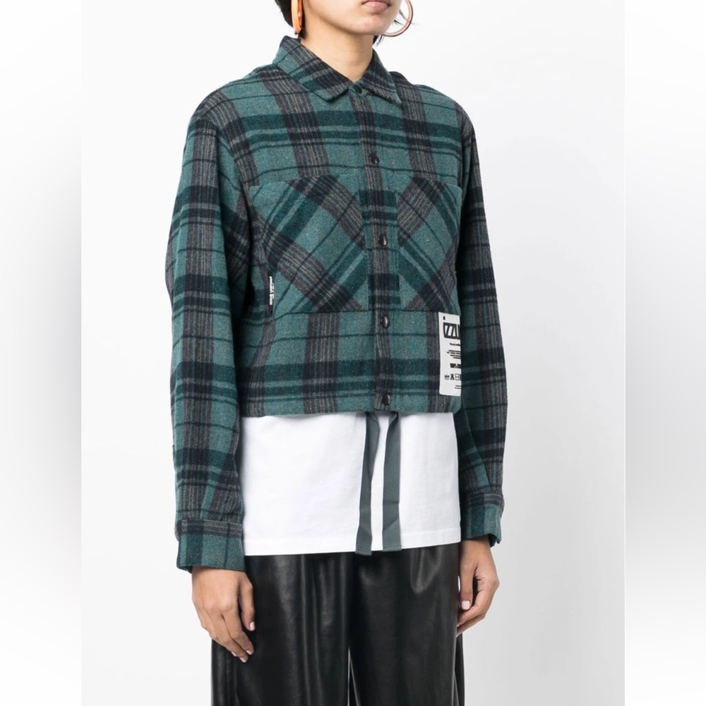 IZZUE check logo patch shirt cropped jacket  xs